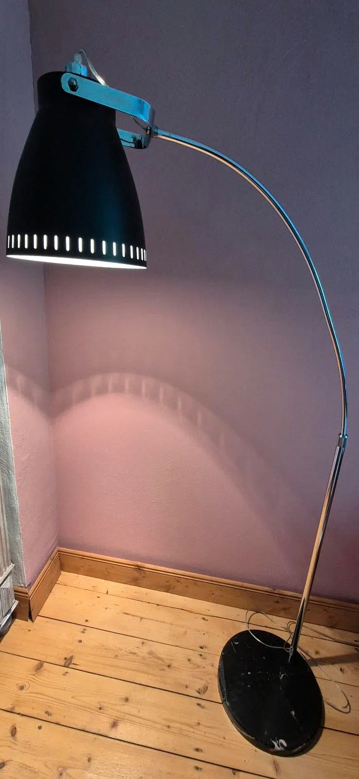 edle Stehlampe Lese Lampe mit Marmor Fuß wie neu