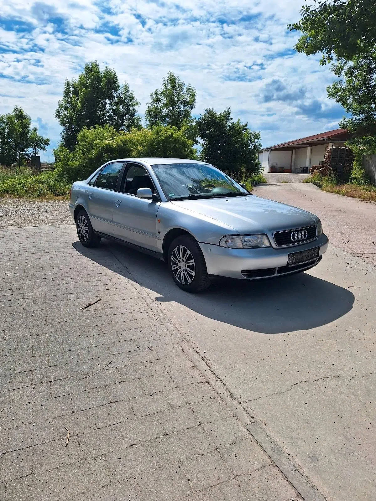 Audi A4-B5-S4 ..5V..125 PS Tüv Bis 6/2028 Benziner