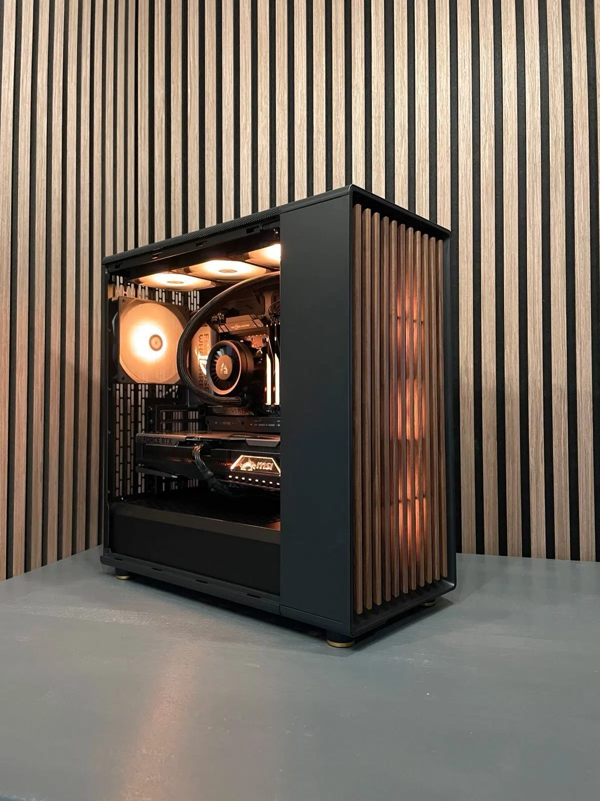 GAMING PC ⎜ RTX 5070 Ti ⎜Ryzen 7 7800X3D ⎜ 32GB DDR5