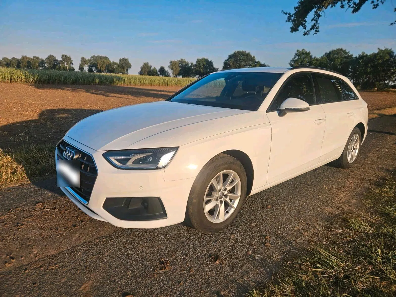 Audi A4 Avant  TDI  Baujahr 2021
