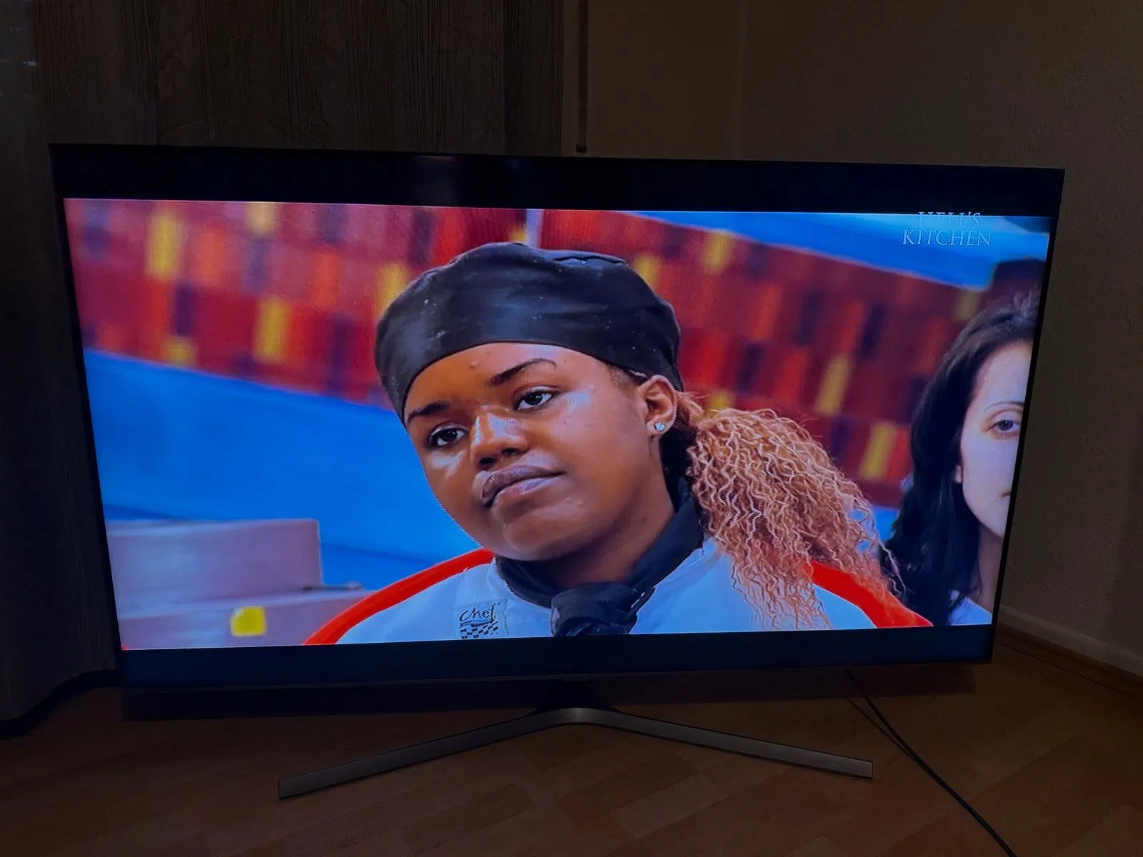 Samsung GQ65Q64TGU 65 Zoll QLED TV mit OVP & 2 Fernbedienungen