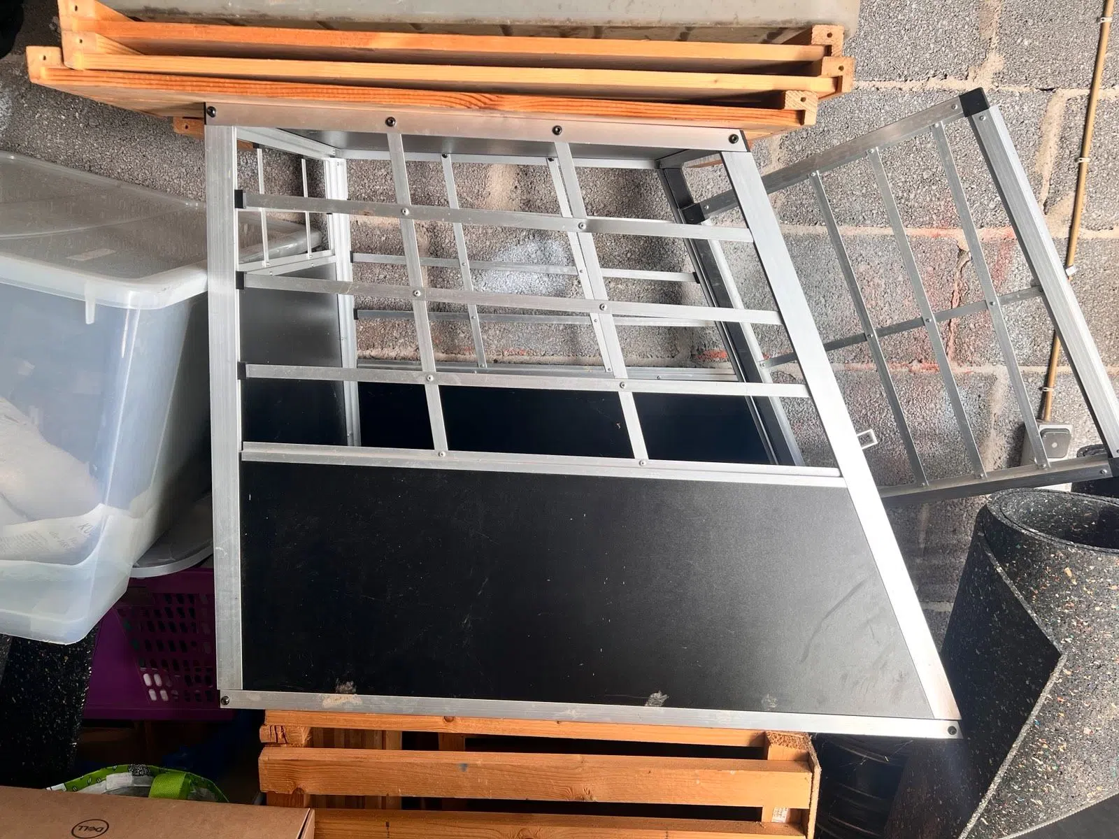 Hundebox für den sicheren Transport