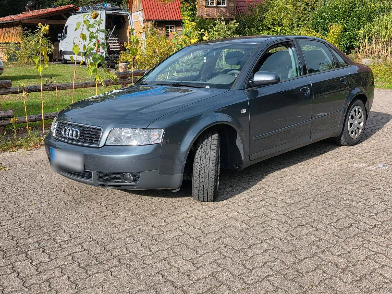 Audi A4 2.0 Benzin