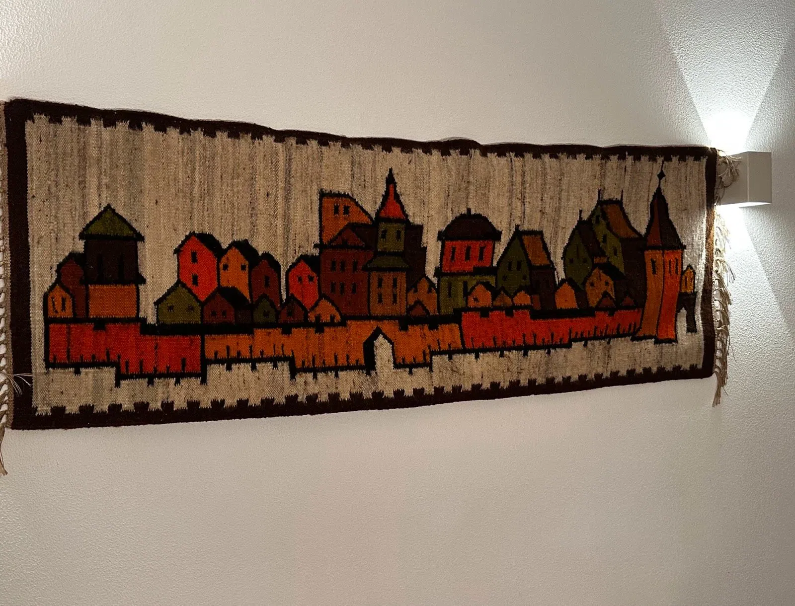 Wandteppich 60er/70er Jahre – Retro Stadtmotiv – 140 × 50 cm