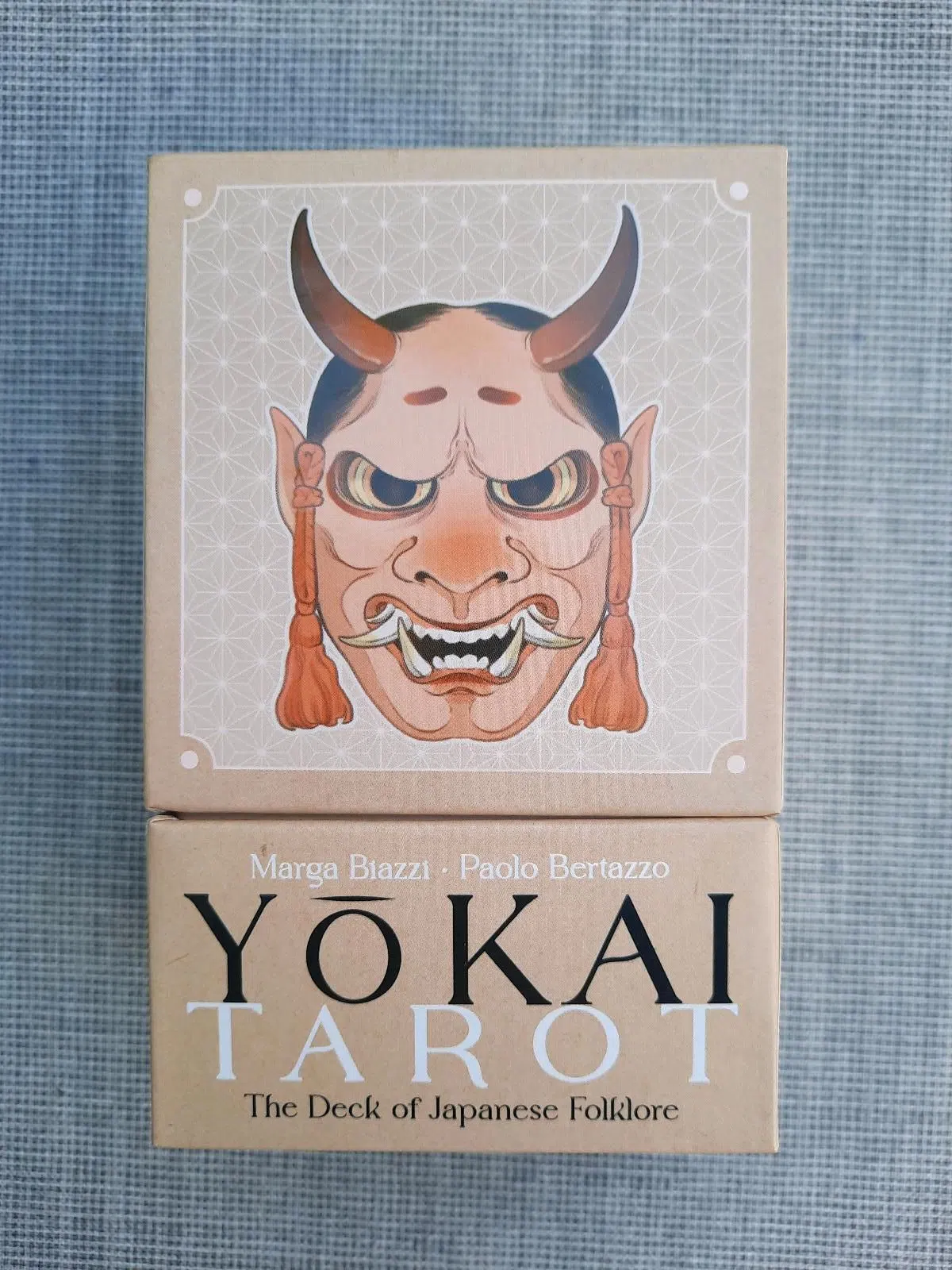 Yōkai Tarot - The Deck of Japanese Folklore
