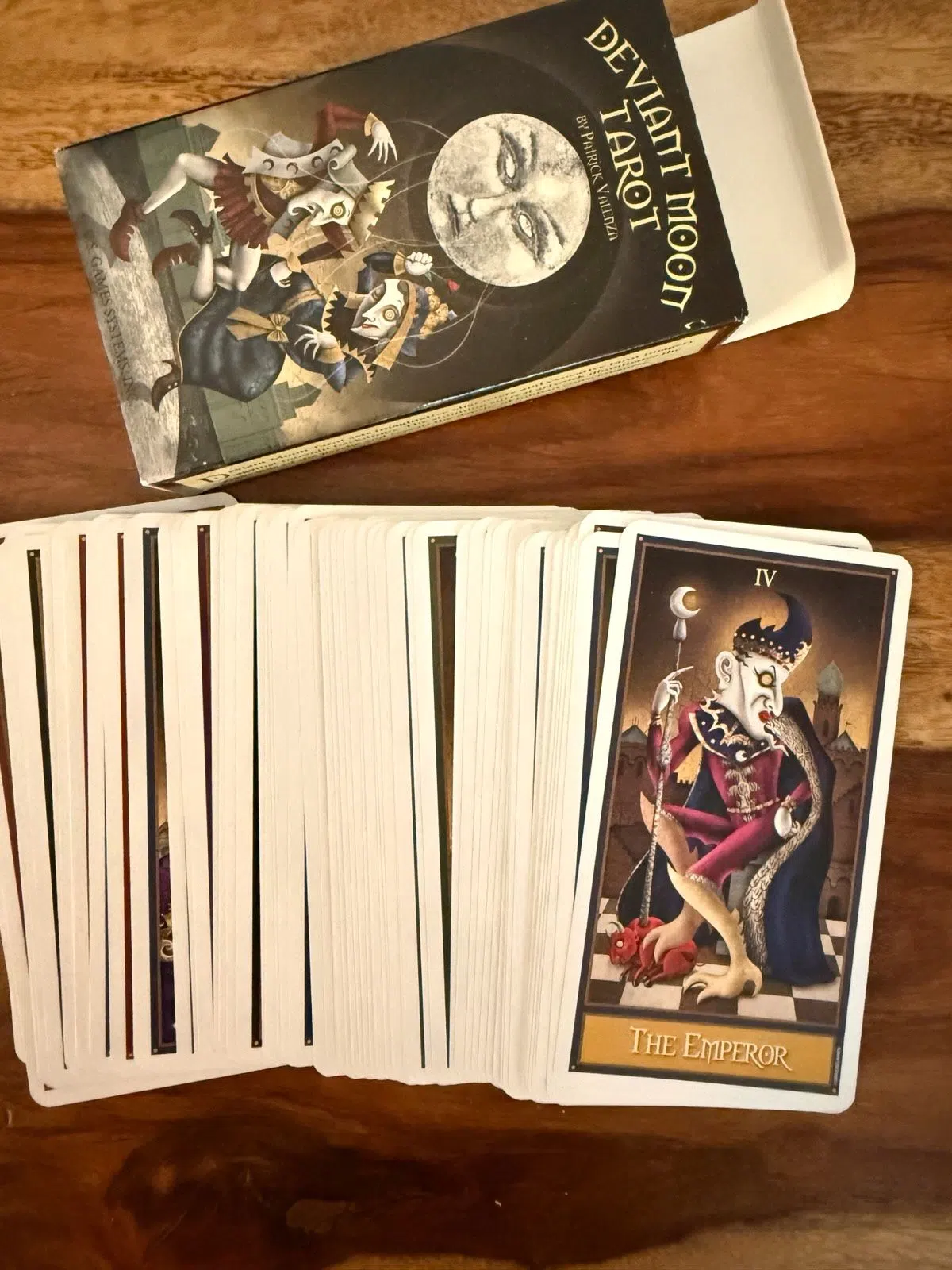 Deviant Moon Tarot von Patrick Valenza ENGLISCH