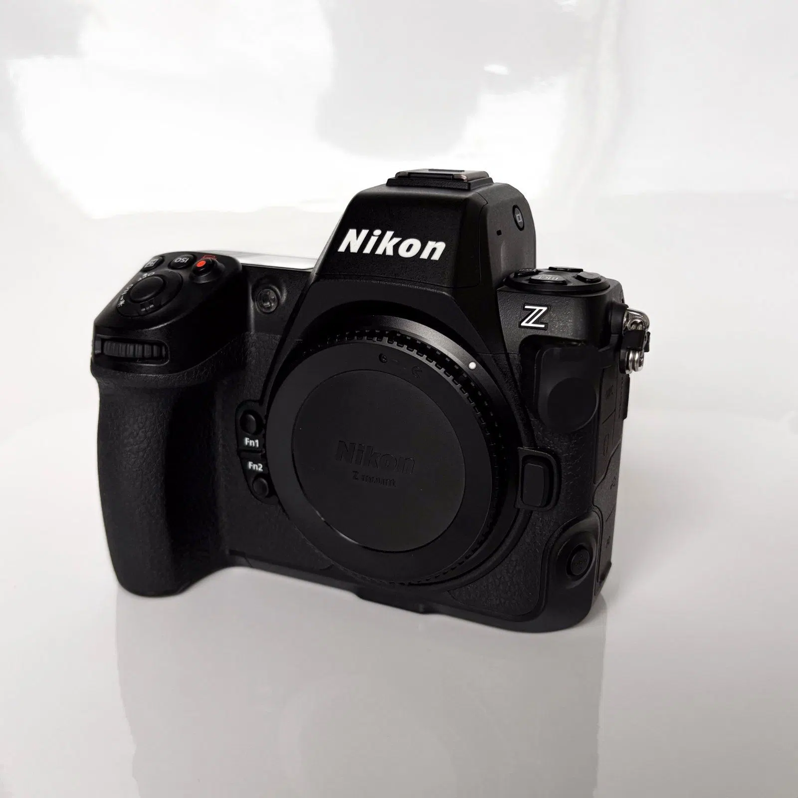 Nikon Z8 Vollformatkamera – Sehr guter Zustand – OVP & Rechnung
