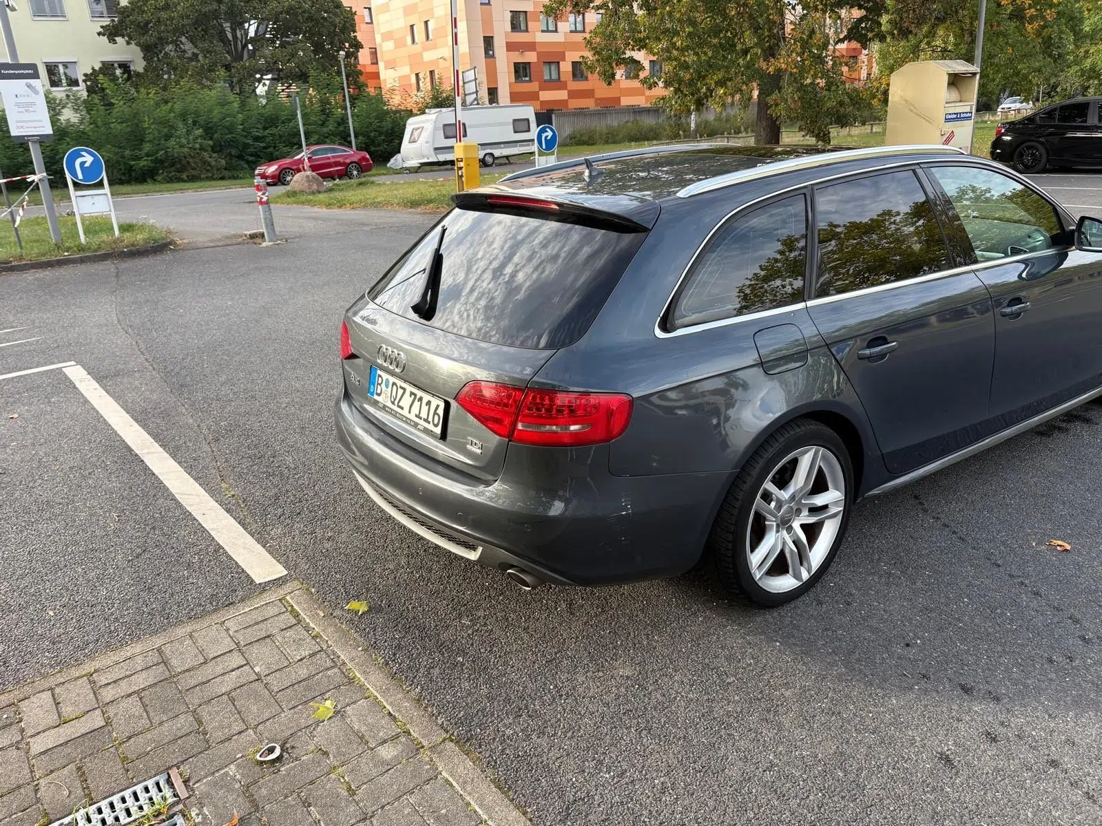 Audi A 4. slin