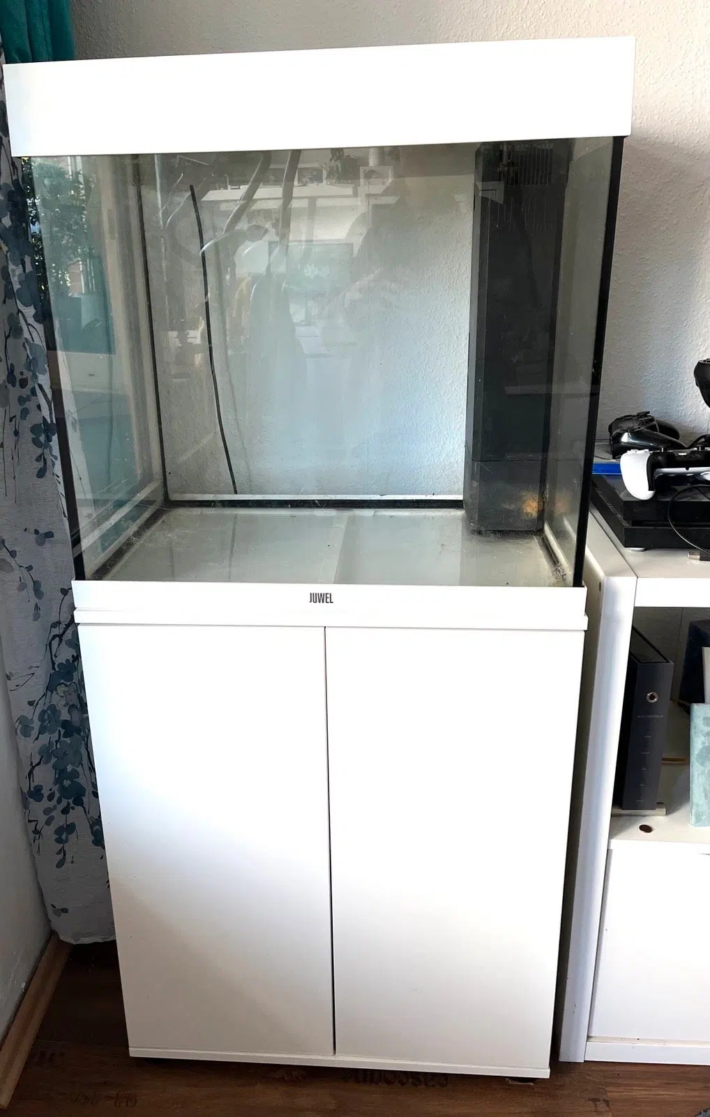 Aquarium mit unterschrank und Zubehör