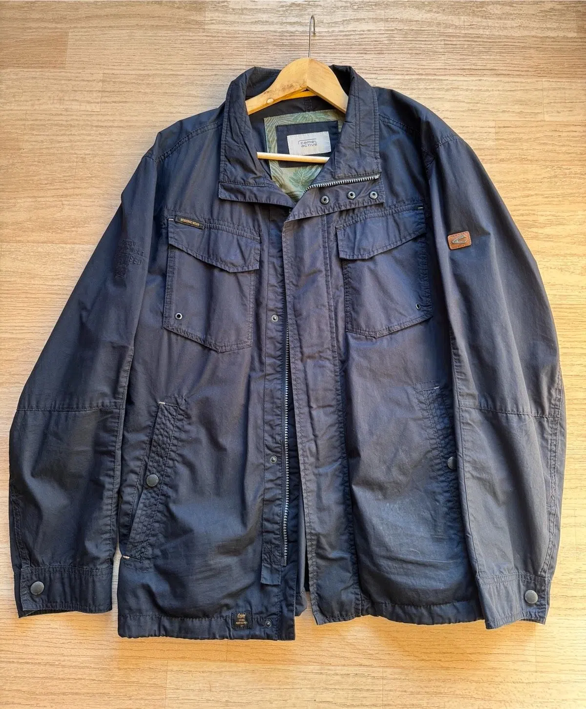 Camel Active Dunkelblaue Herrenjacke