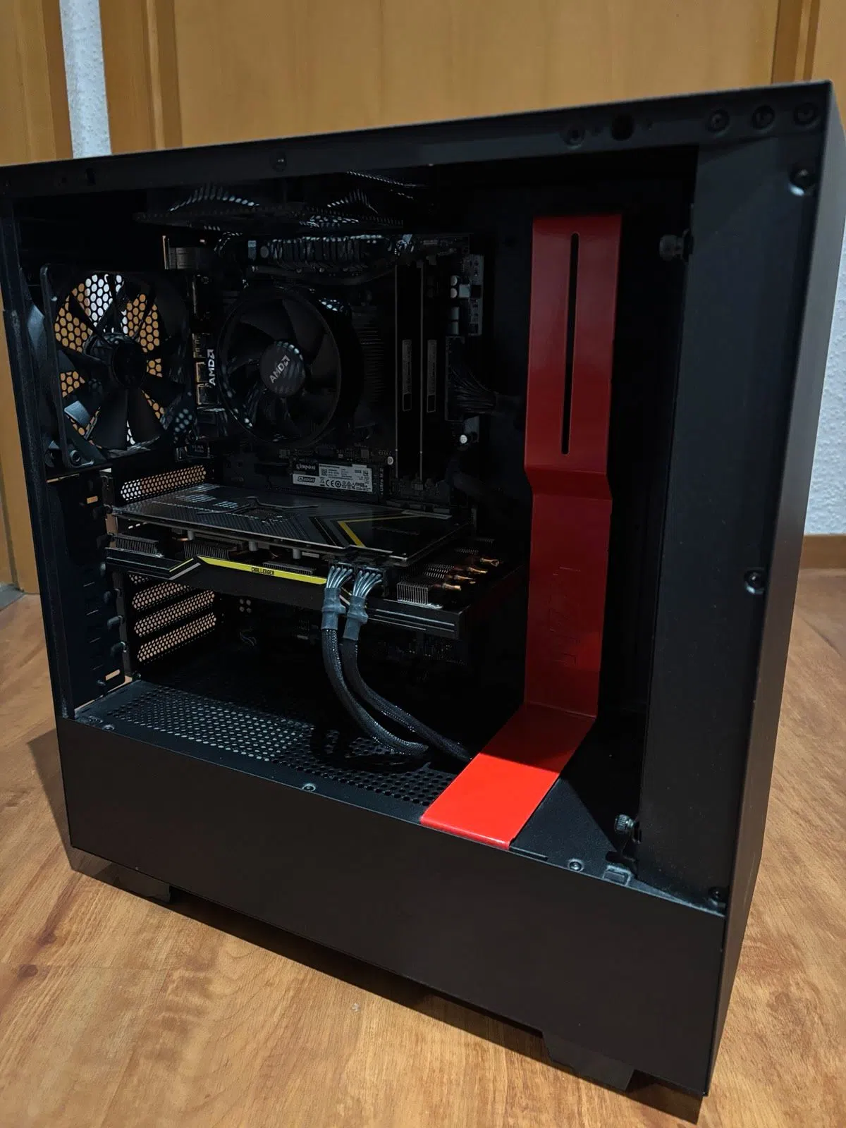 Gaming PC rot/schwarz