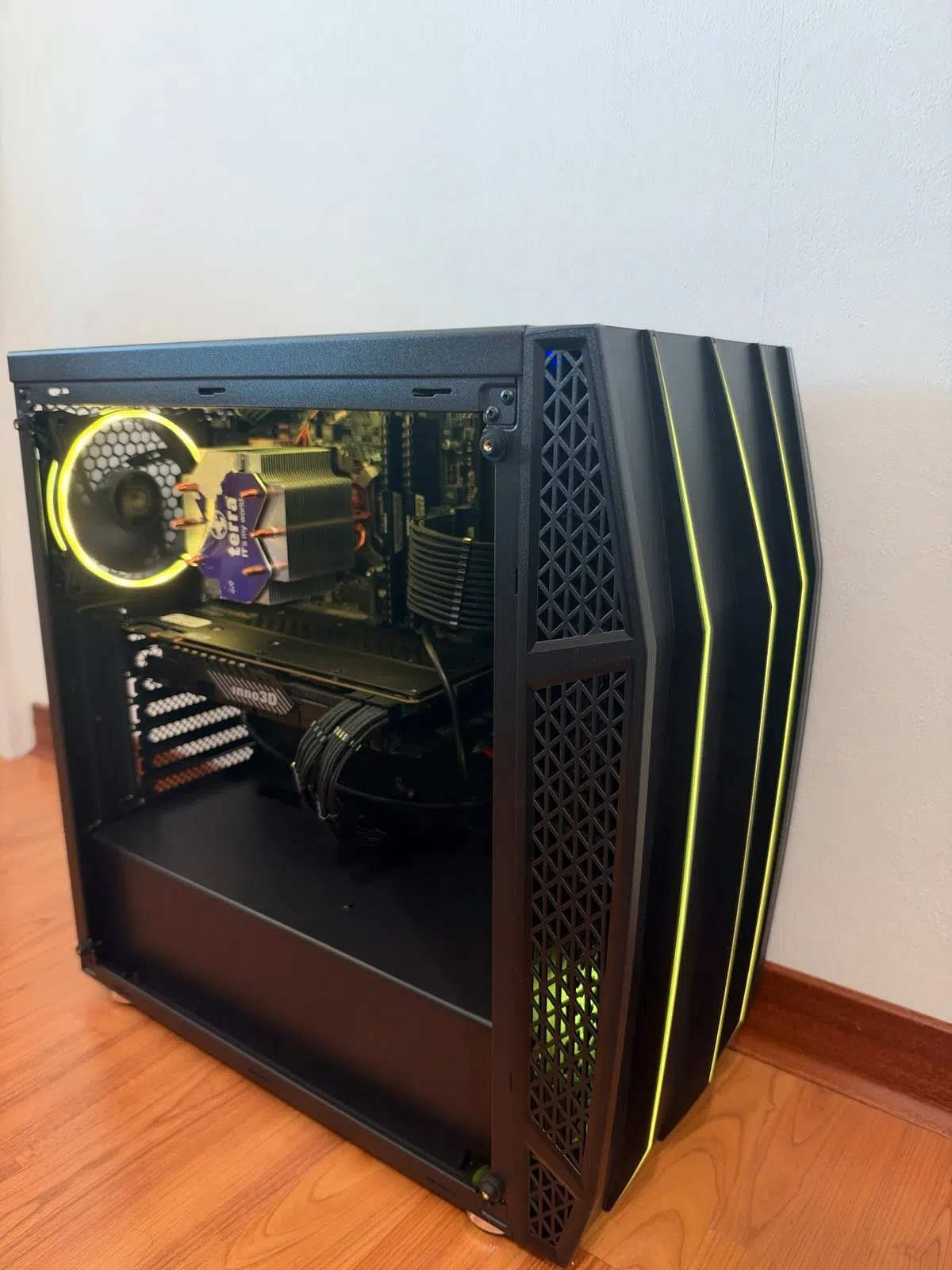 Gaming-PC | GTX 1080 8GB | i7-6700 | 16GB RAM