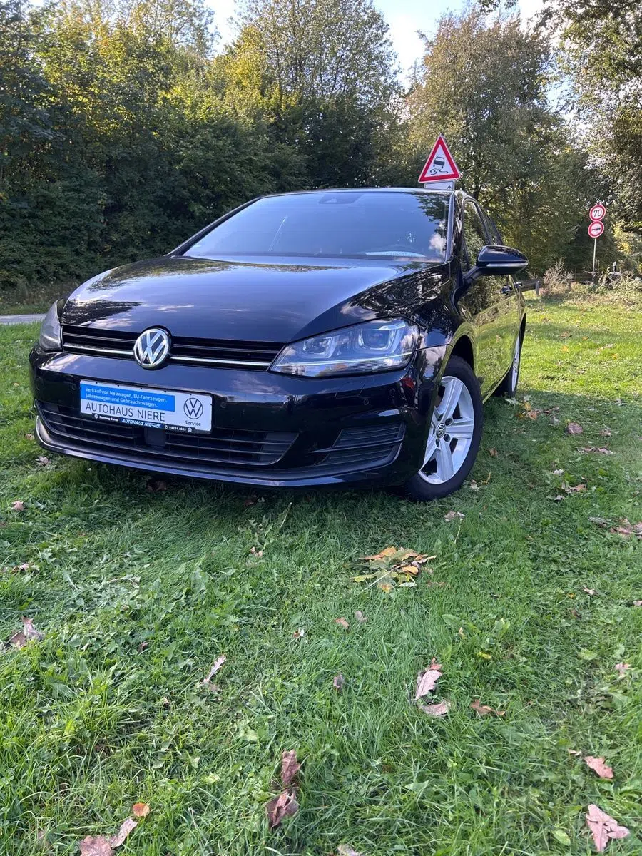 Volkswagen Golf 7 R-Line 1.4TSI DSG SHZ Xenon Navi Standhei