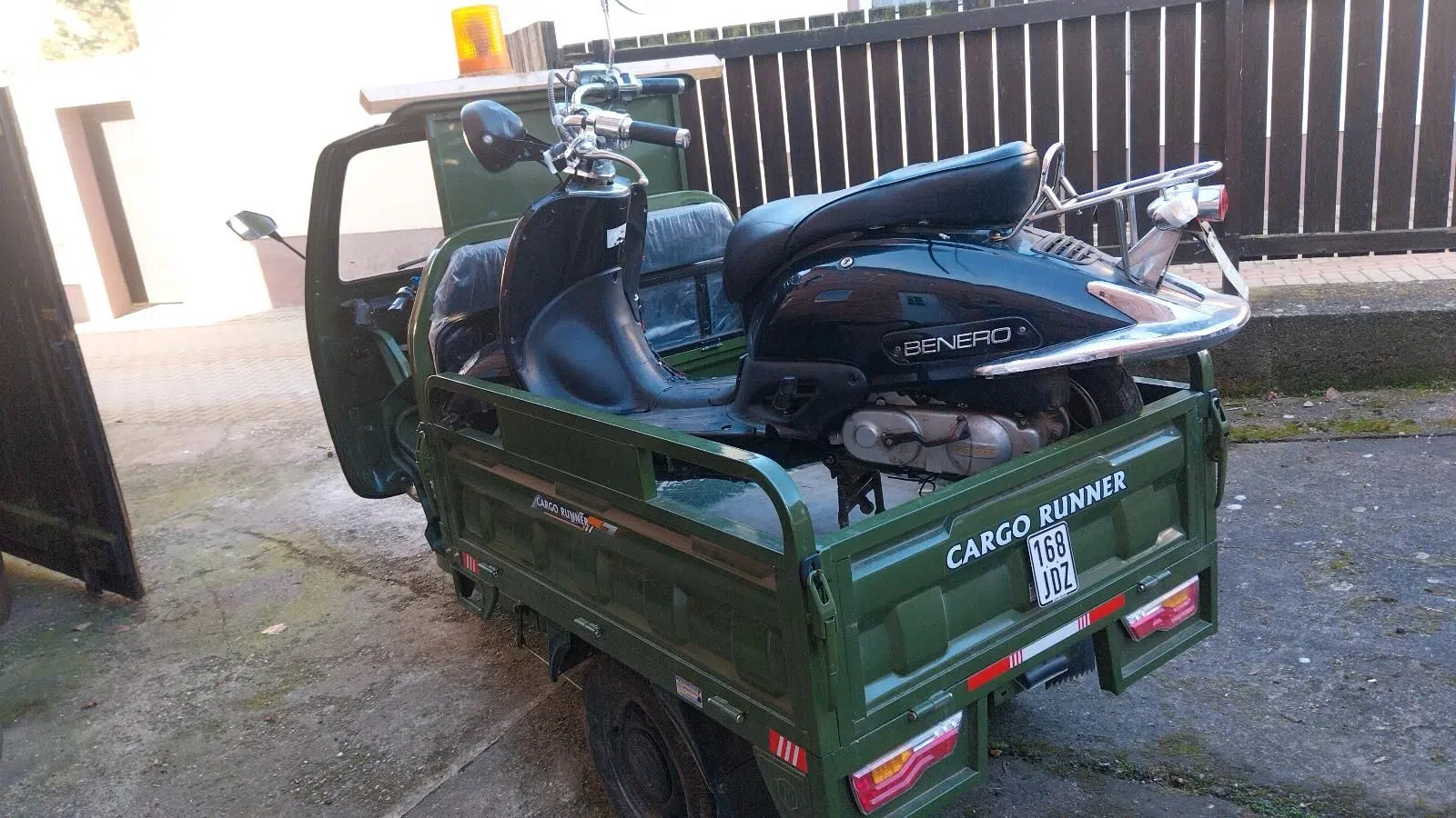 Lasten 3Rad  E- BIKE  TUK TUK