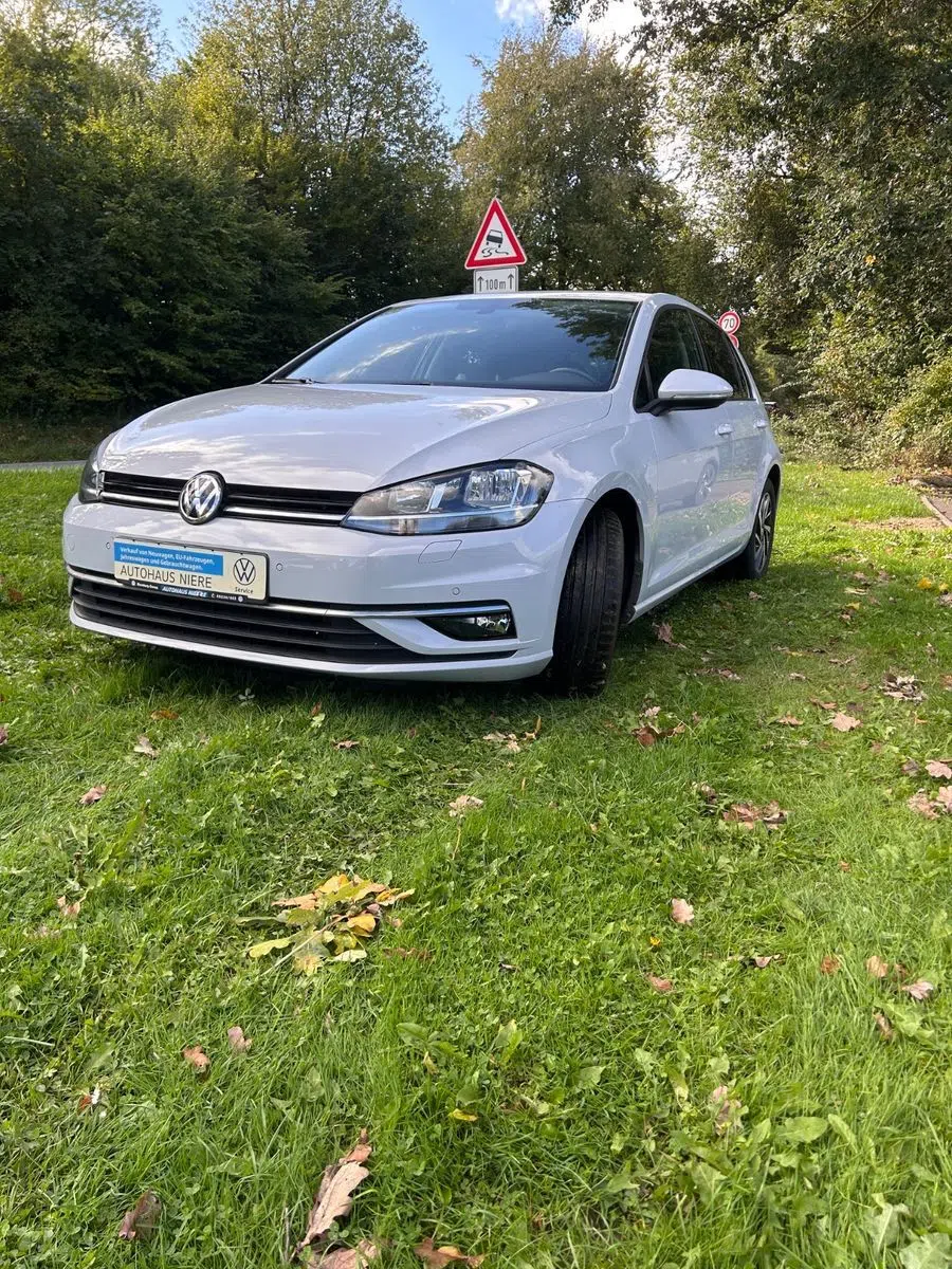 Volkswagen Golf 7 Sound Navi PDC SHZ Klima