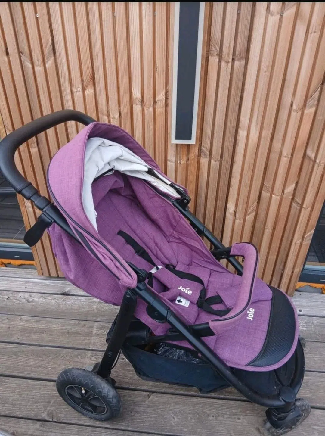 Kinderwagen joie  klappbar mit Moskitonetz und Regenschutz