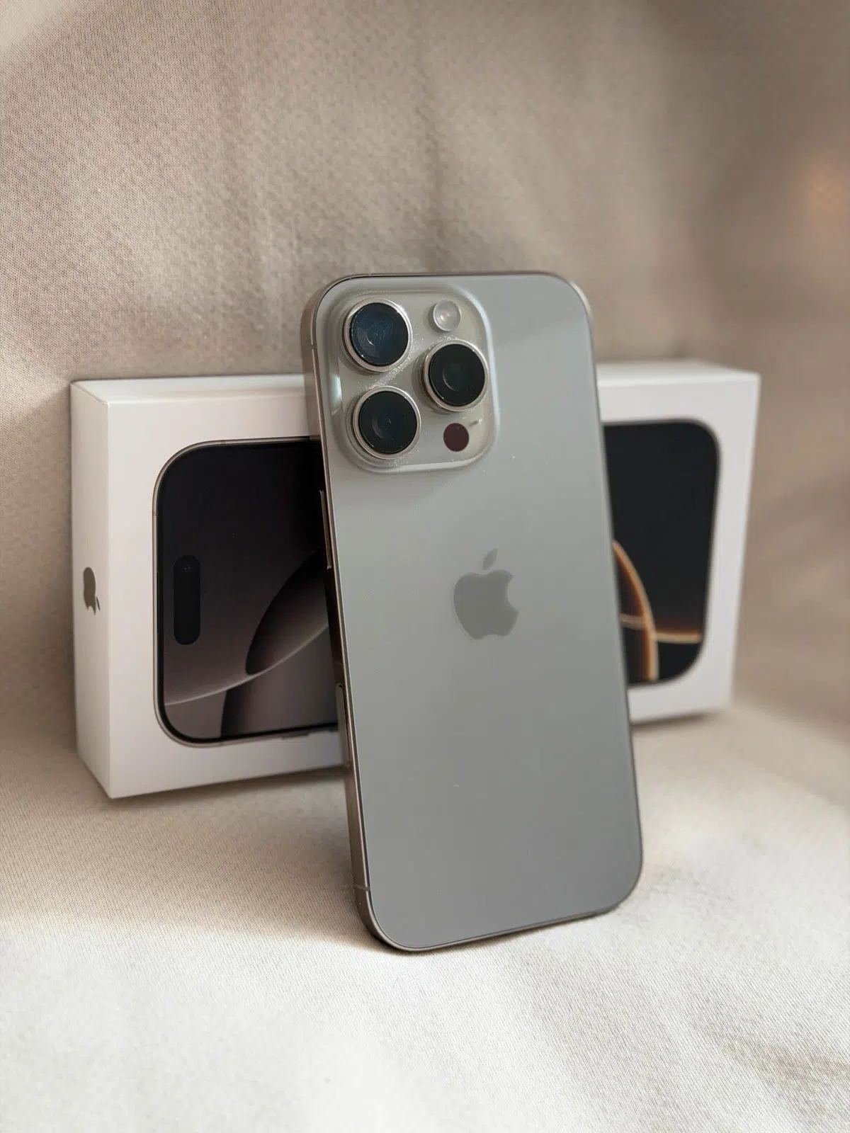 iPhone 16 Pro 256GB Natural Titanium