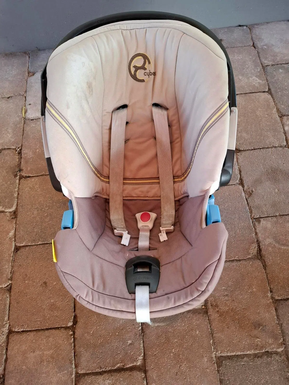 Cybex Babyschale Kindersitz
