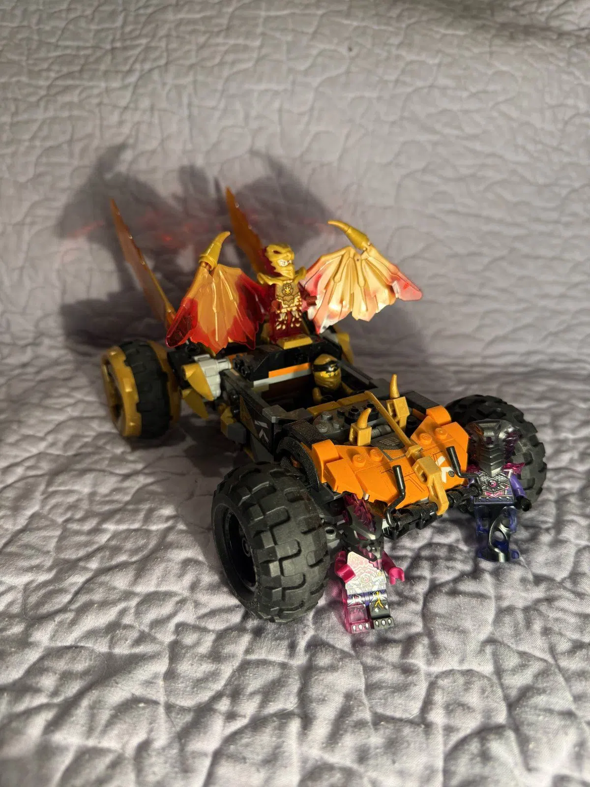 LEGO Ninjago 71769 Coles Drachen-Flitzer mit Figuren und OVP