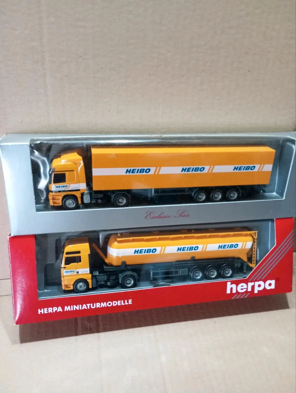 Herpa 1x Mercedes Benz 1x MAN (Heibo)