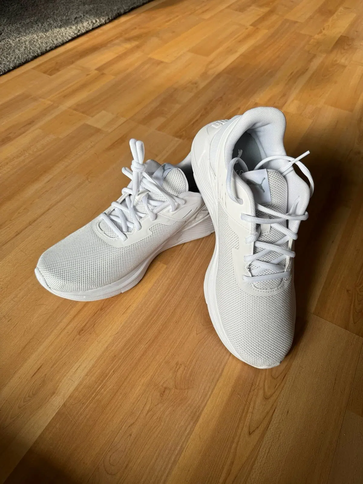Puma Sneaker weiß Gr. 42