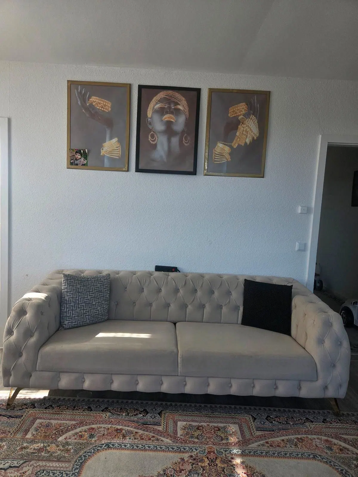 Teetisch mit Sofa