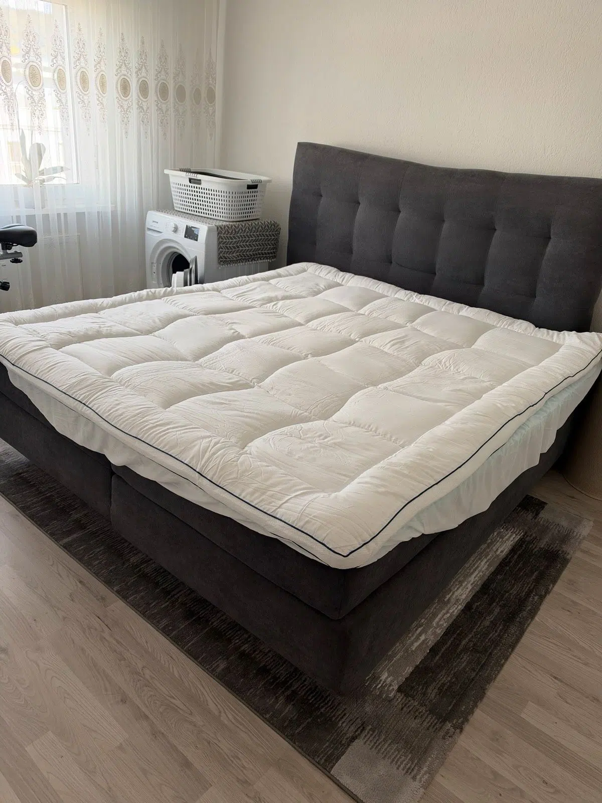 Boxspringbett mit neuem Topper