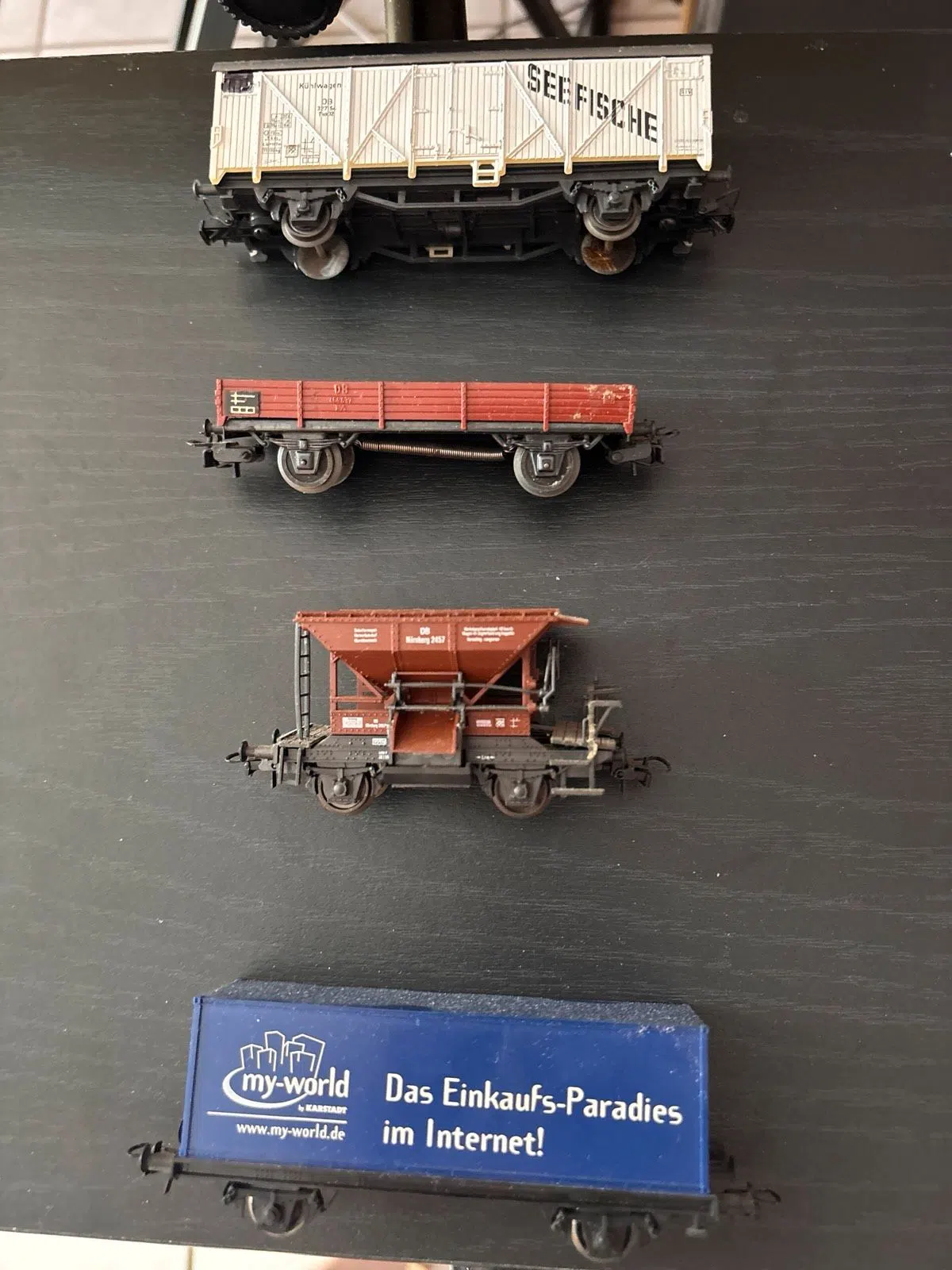 4 verschiedene Modelleisenbahn Güterwagen H0 Rocco/Märklin