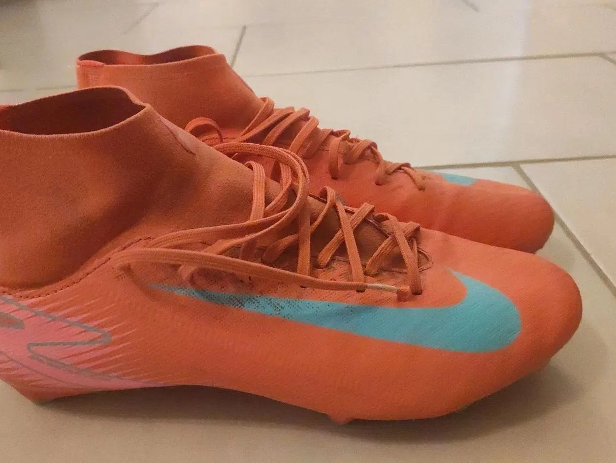Kickschuhe Nike 43