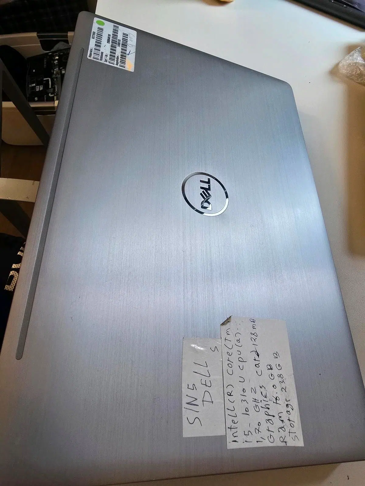 Dell Laptop 15 Zoll, i5 10. Gen Vpro, 16GB RAM, 256GB SSD, Win 11