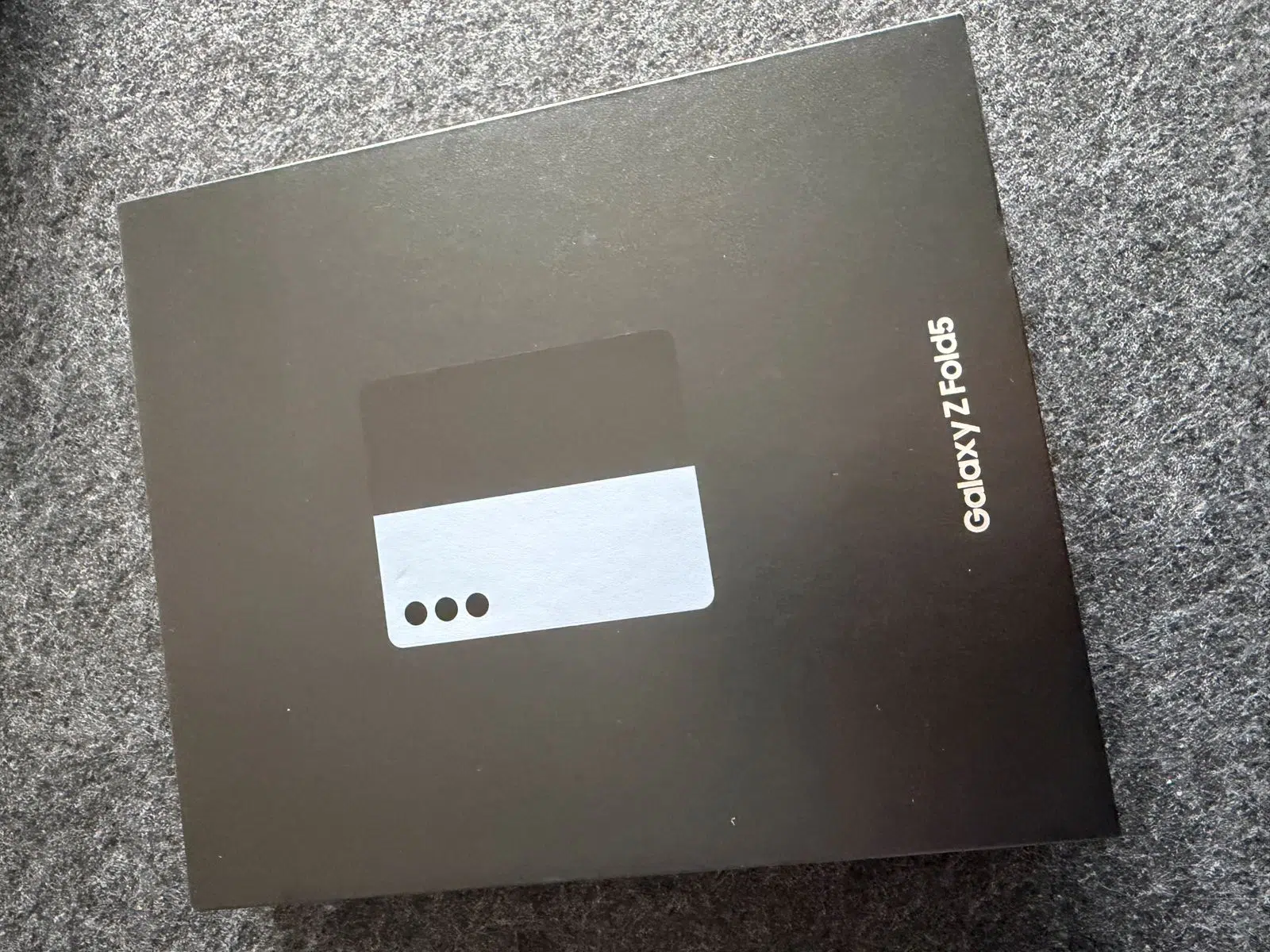 Samsung Galaxy Z Fold 5 – 512GB / 12GB RAM + Galaxy Buds2 Pro