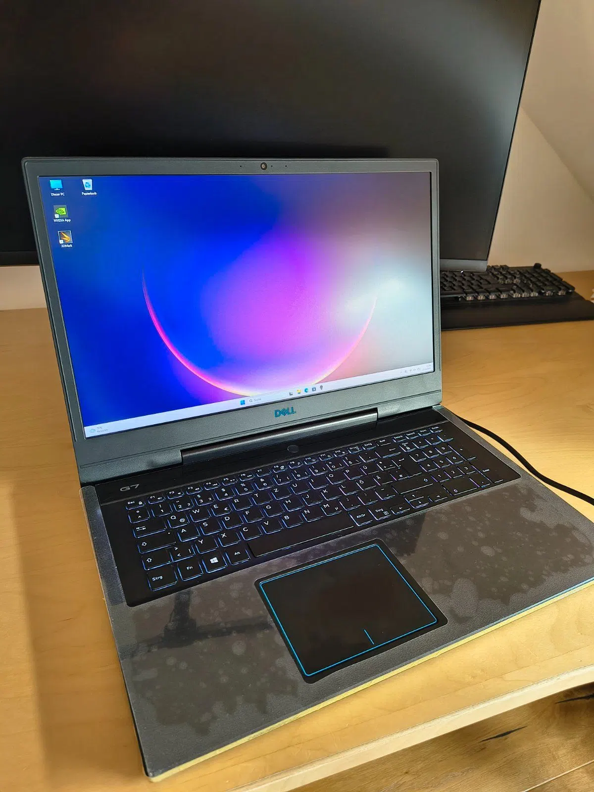 Dell G7 17 7790 Gaming Laptop RTX2060 i7-9750H 32GB 750 GB