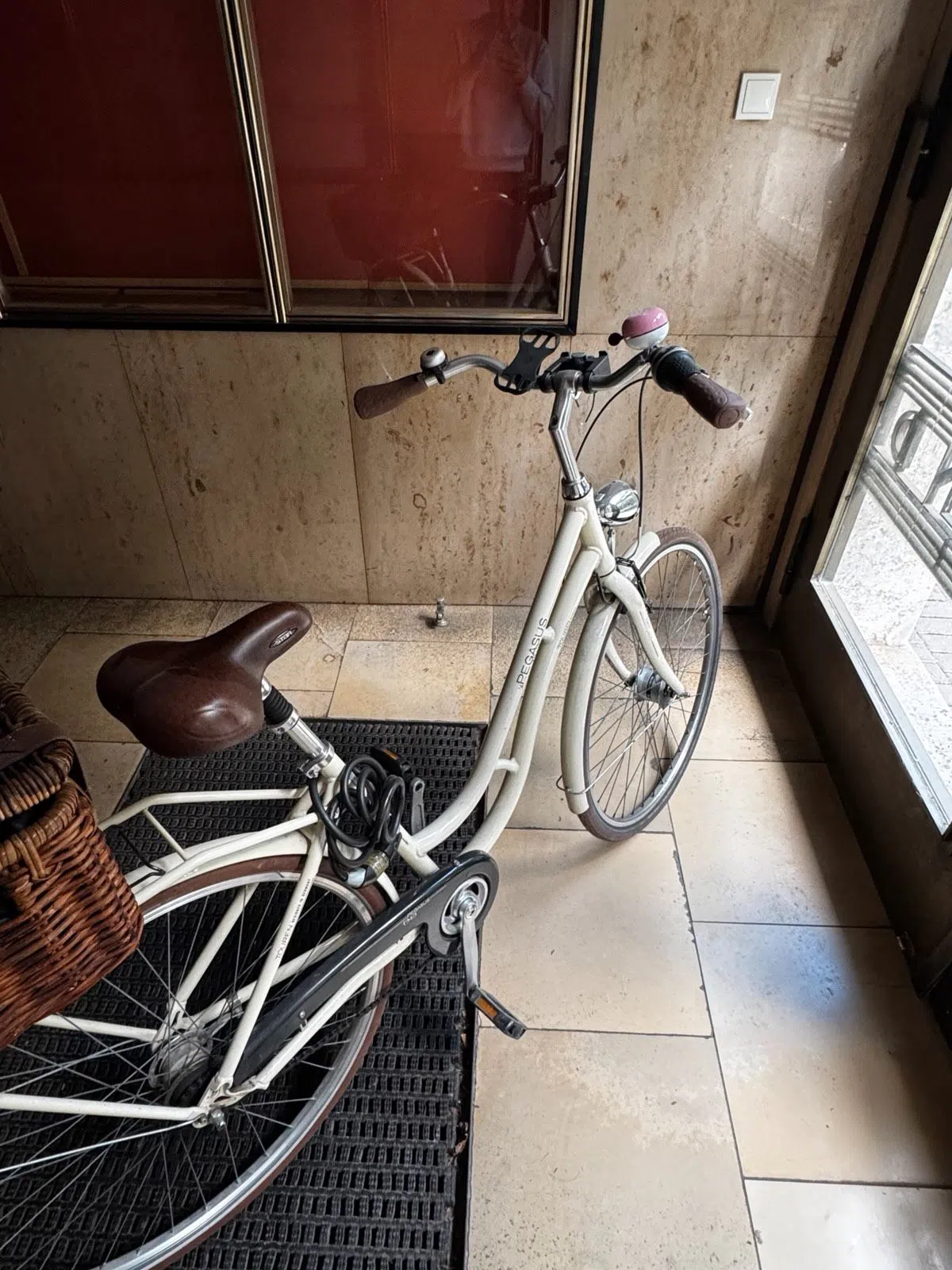 Pegasus Damenfahrrad / Citybike – Retro-Look – mit Korb
