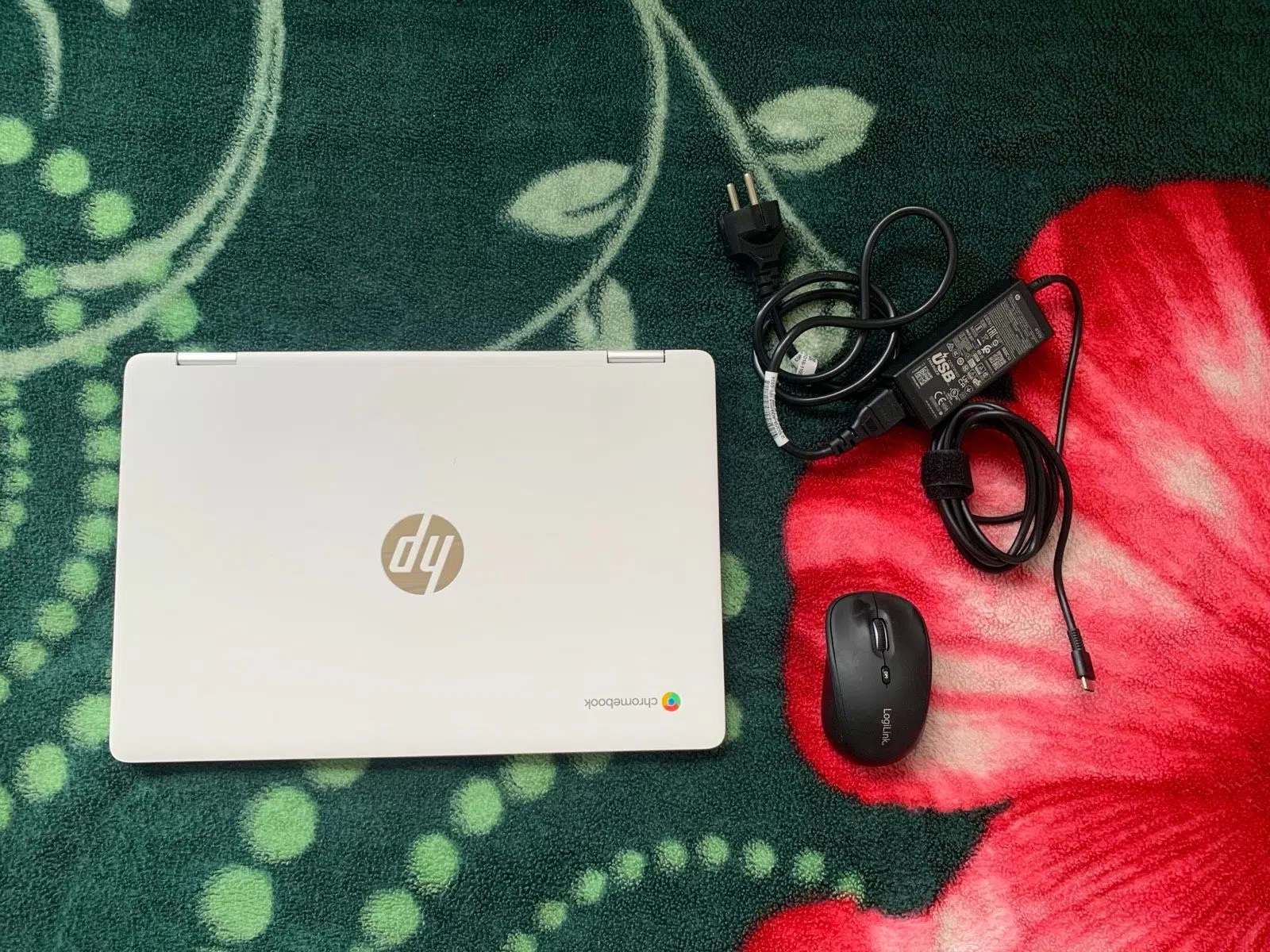 HP Chromebook x360 14a, 64GB, inkl. Ladegerät & Maus