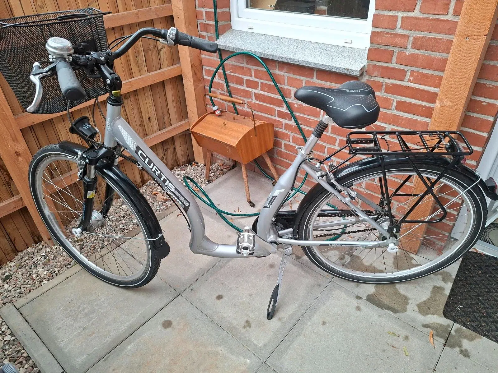 Gepflegtes 28 Zoll Curtis Damenfahrrad /Citybike-Tiefeinsteiger