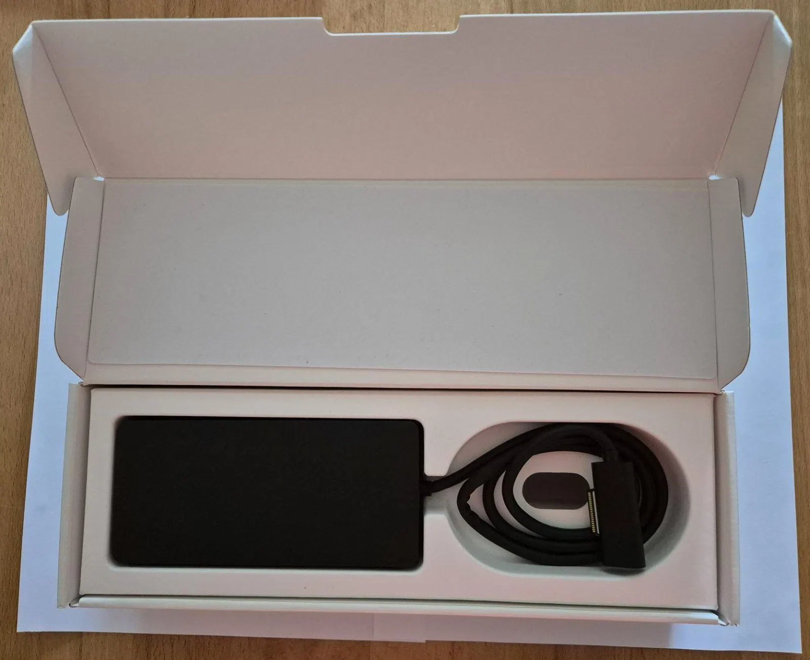 Microsoft Surface Dock 1661 – Dockingstation – sehr guter Zustand