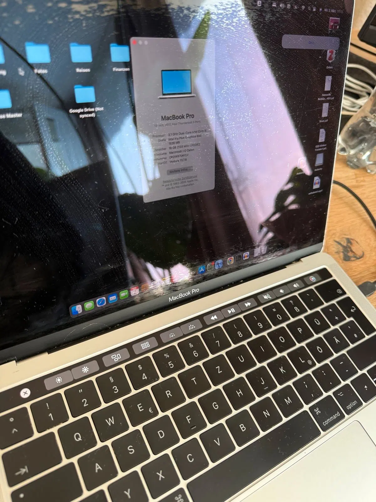 Apple MacBook Pro 13 Zoll (2017) – 16 GB RAM
