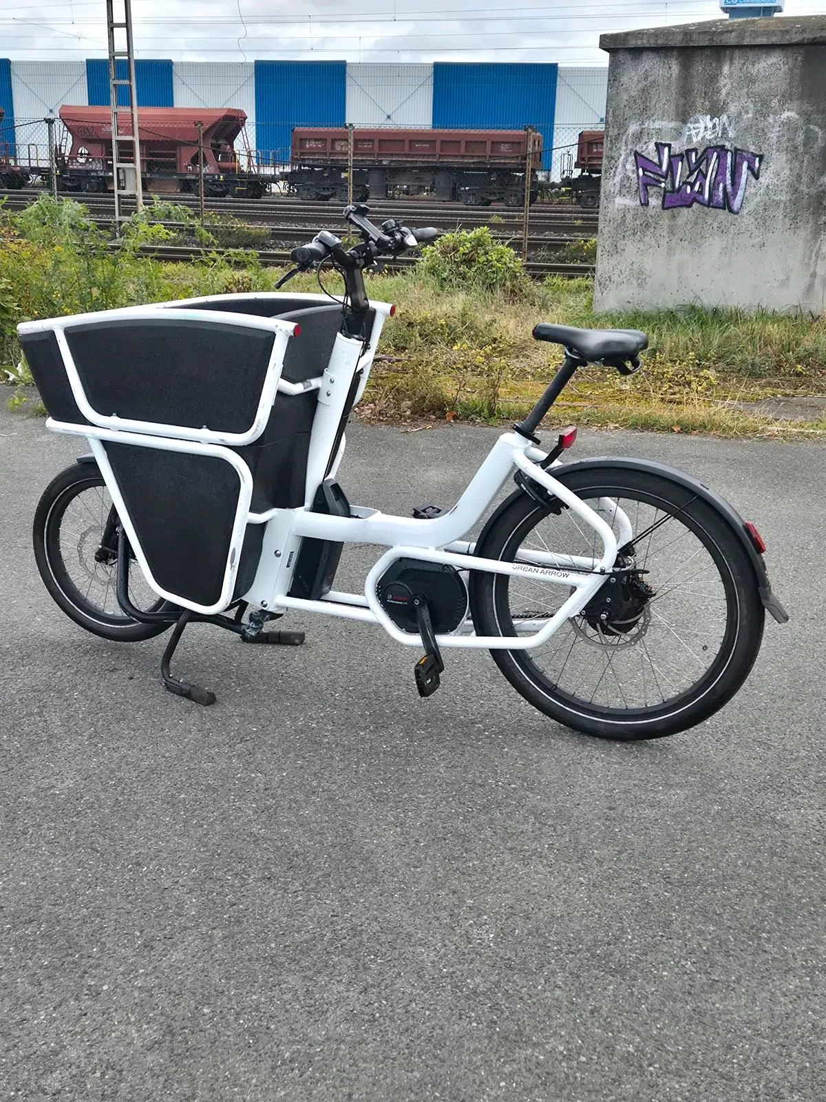Urban Arrow Shorty e-lastrad bosch cx line.