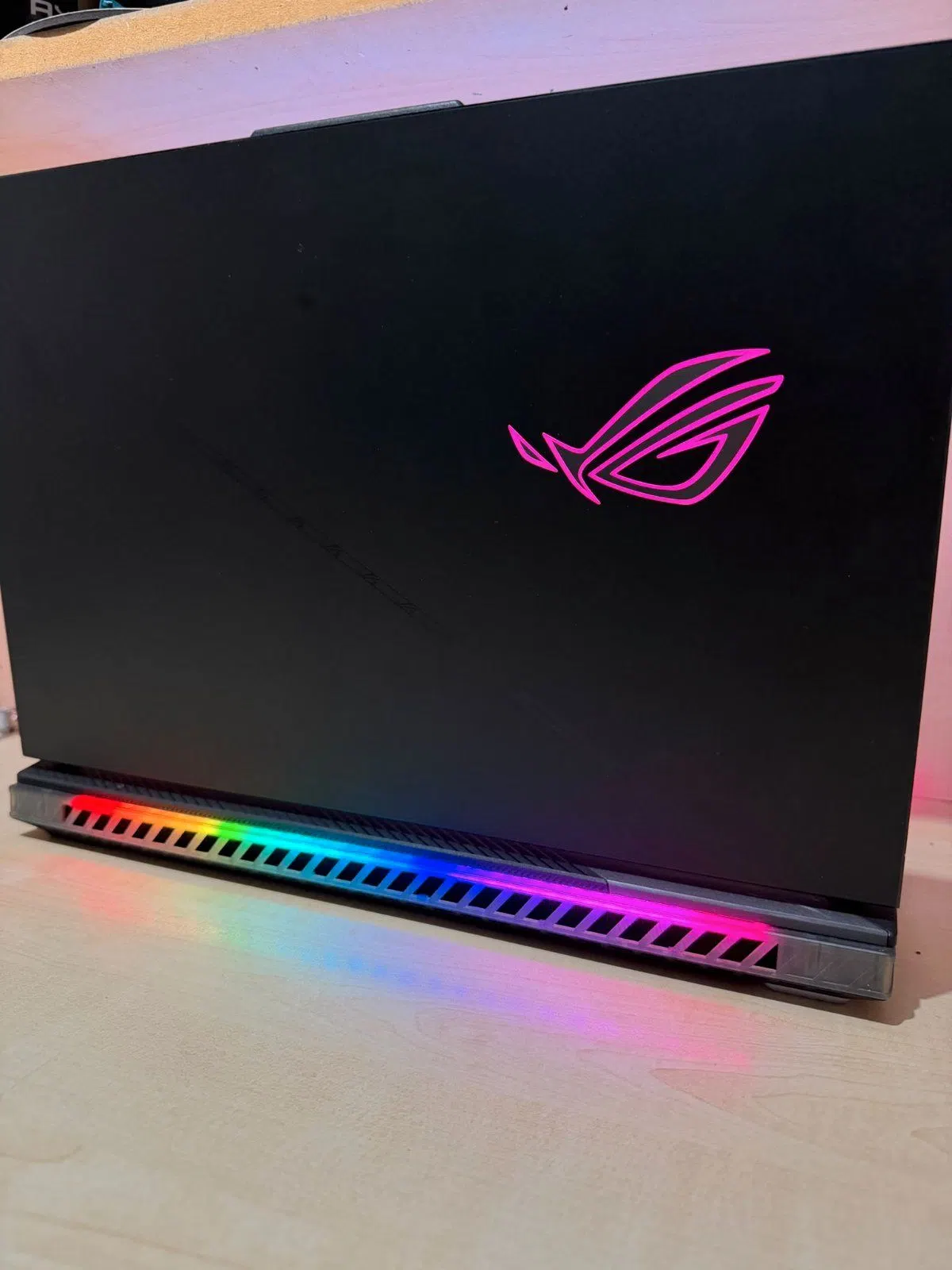 ASUS ROG Strix G834JY – i9-13980HX / RTX 4090 / 64GB RAM / 1TB SS
