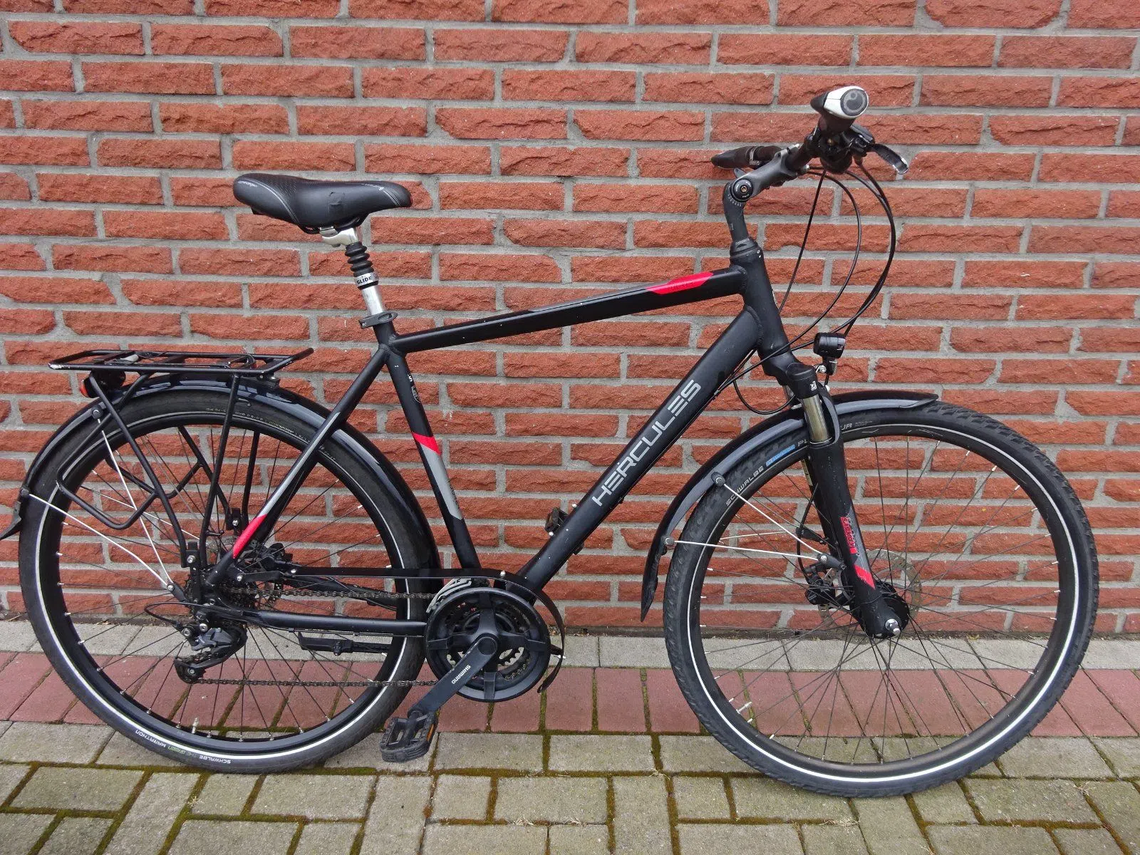 Hercules Tourer Trekkingrad 56 cm Scheibenbremsen Nabendynamo Zu