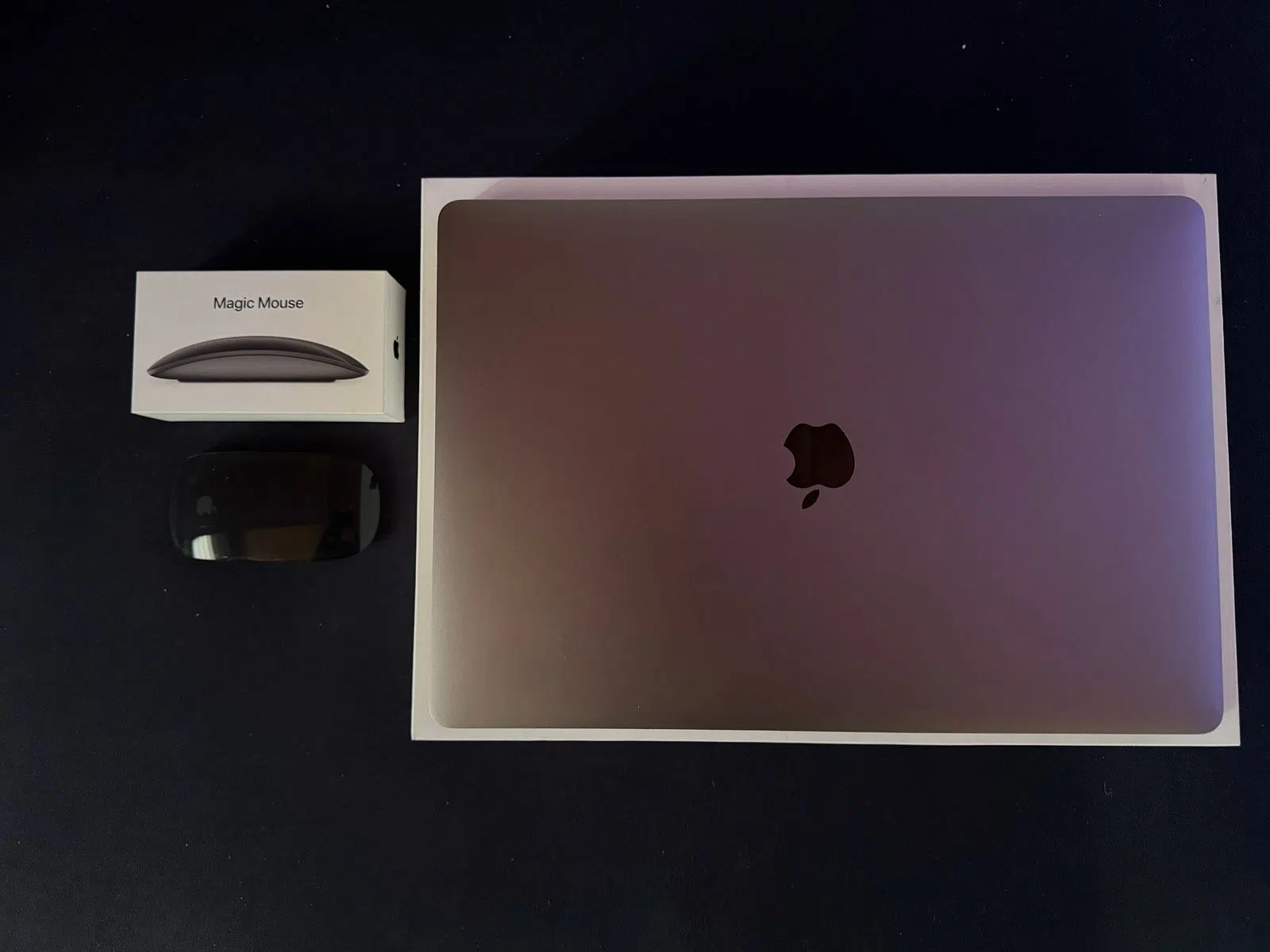 Apple Macbook Pro 15‘ (2019) i9 + Magic Mouse Space Grau - OVP