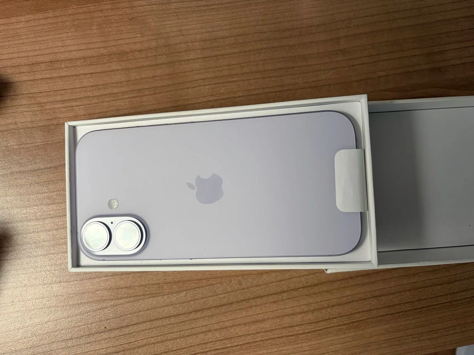 Apple iPhone 17 256GB Lavender – NEU & UNBENUTZT – OVP + Zubehör