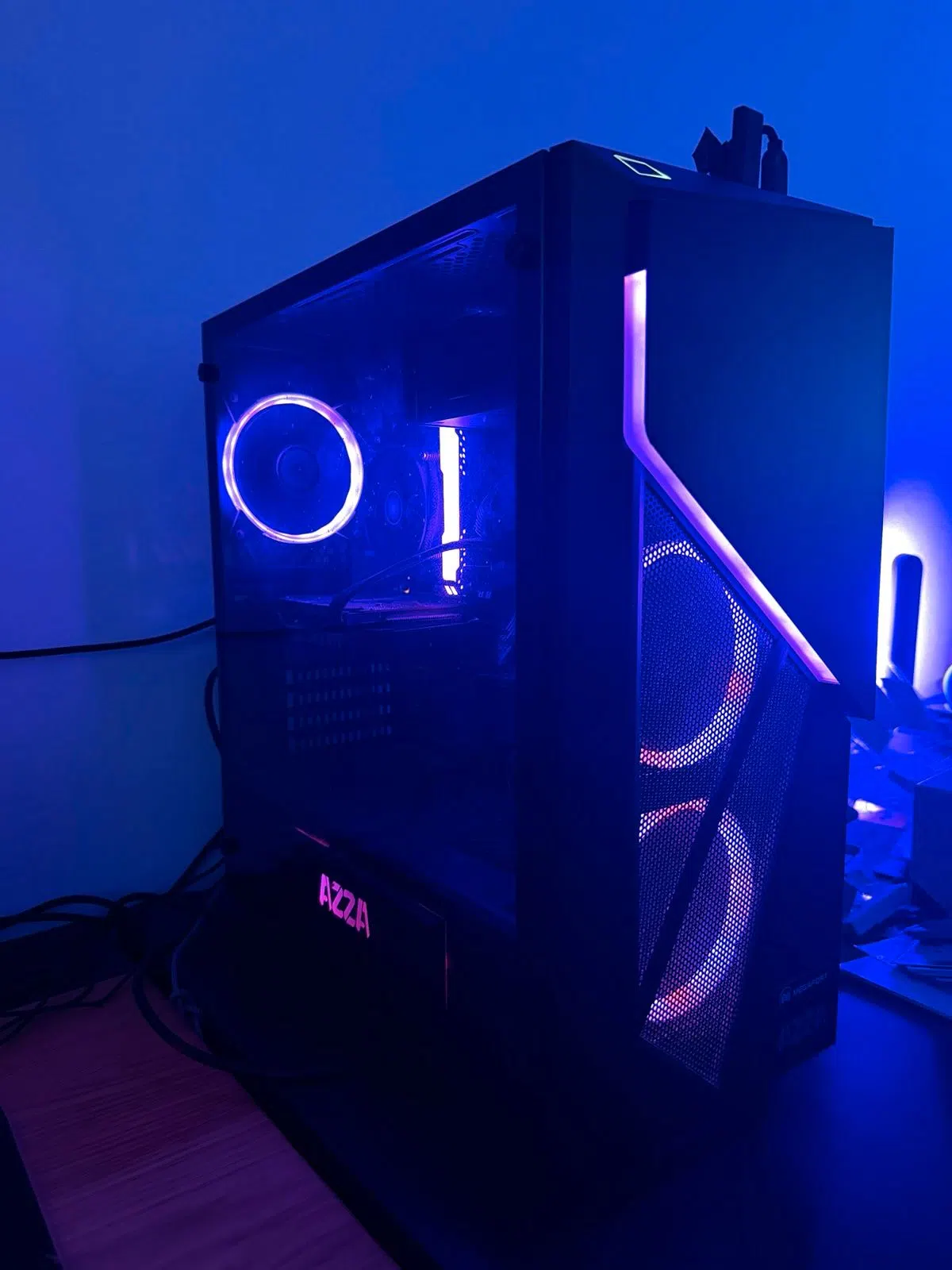 Gaming PC mit RGB Beleuchtung