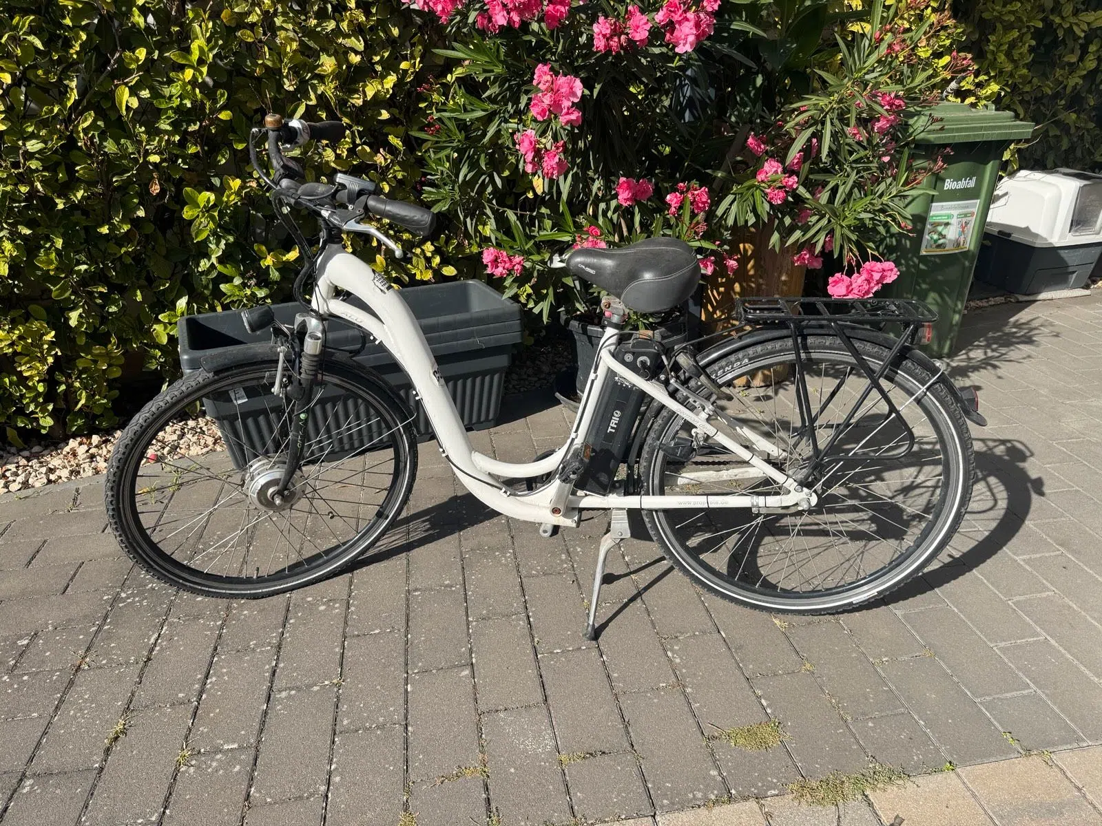 E-Bike - Damen Citybike - mit Akku