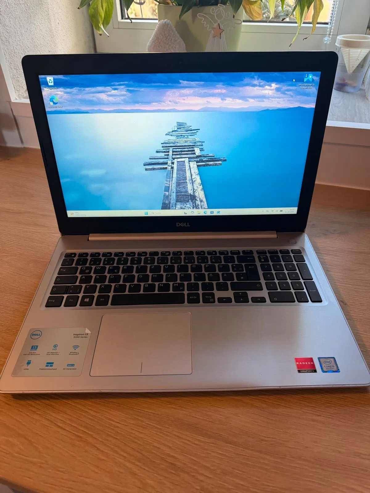 Dell Inspiron 15 5570 - i5-8250U - 16GB - R7-460 - 512GB