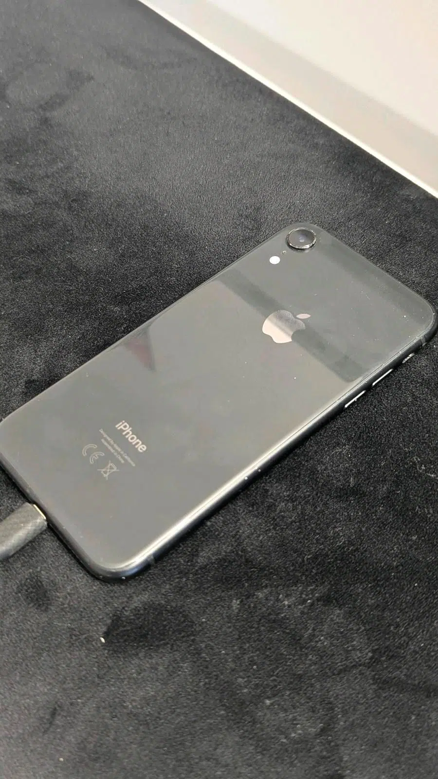Apple iPhone XR 64 GB schwarz