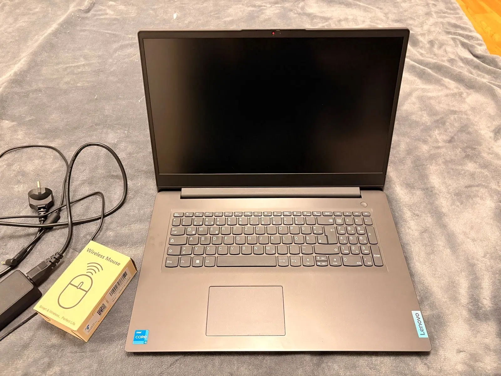 Lenovo V17 G3 IAP | 17,3 Zoll | Laptop | Notebook | Windows 11