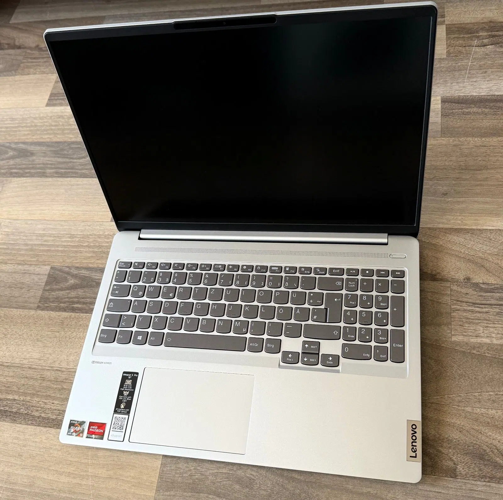 Lenovo IdeaPad 5 Pro 16ACH6 R5 5600H 16GB 512GB Display defekt