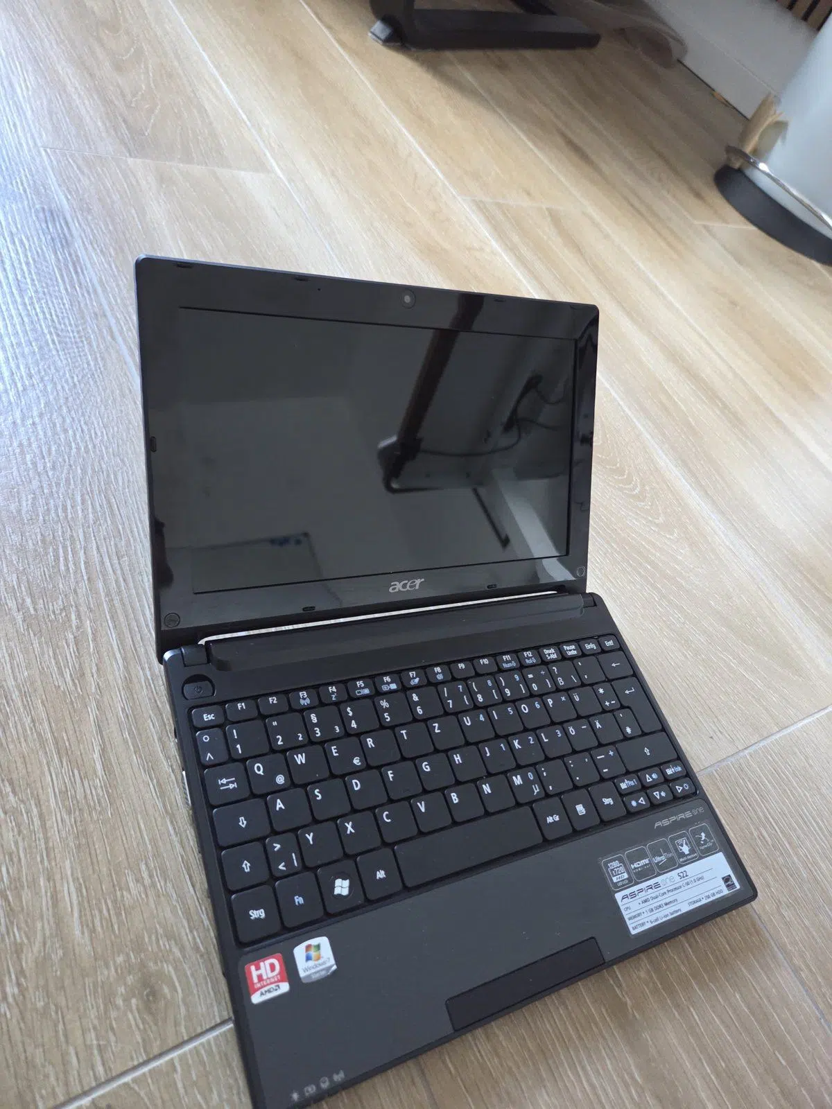 Acer Aspire One 522 Netbook 10,1 Zoll 250GB HDD mit Netzteil
