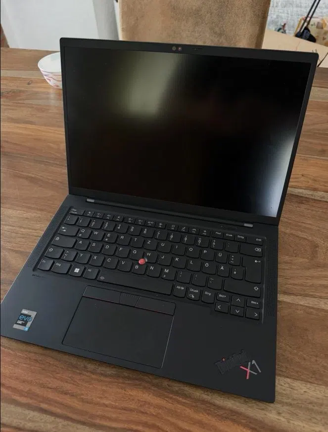 Thinkpad Carbon X1 9.gen G9 / Acer Travelmate P6 Notebook